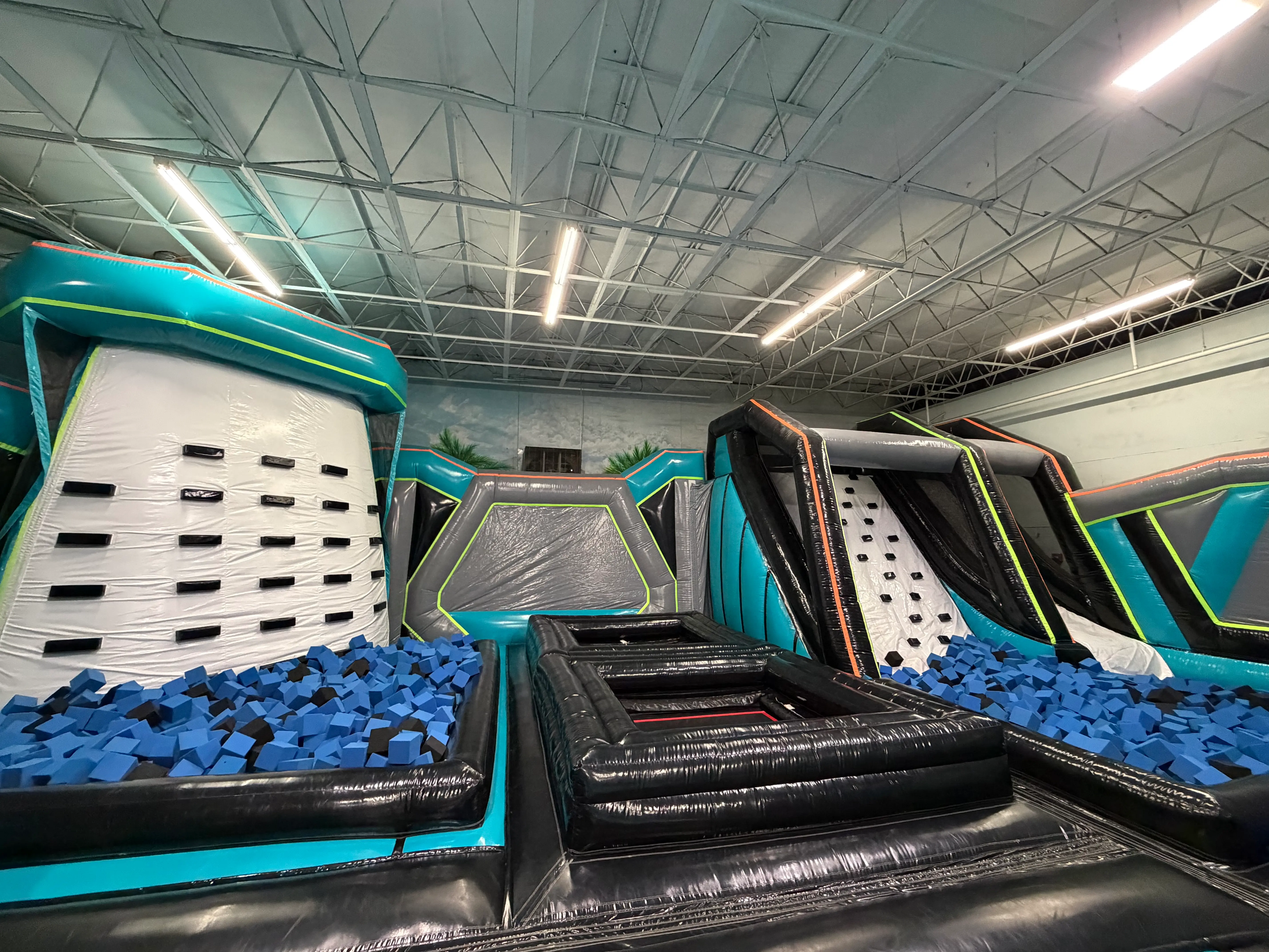 Bounce Universe Inflatapark