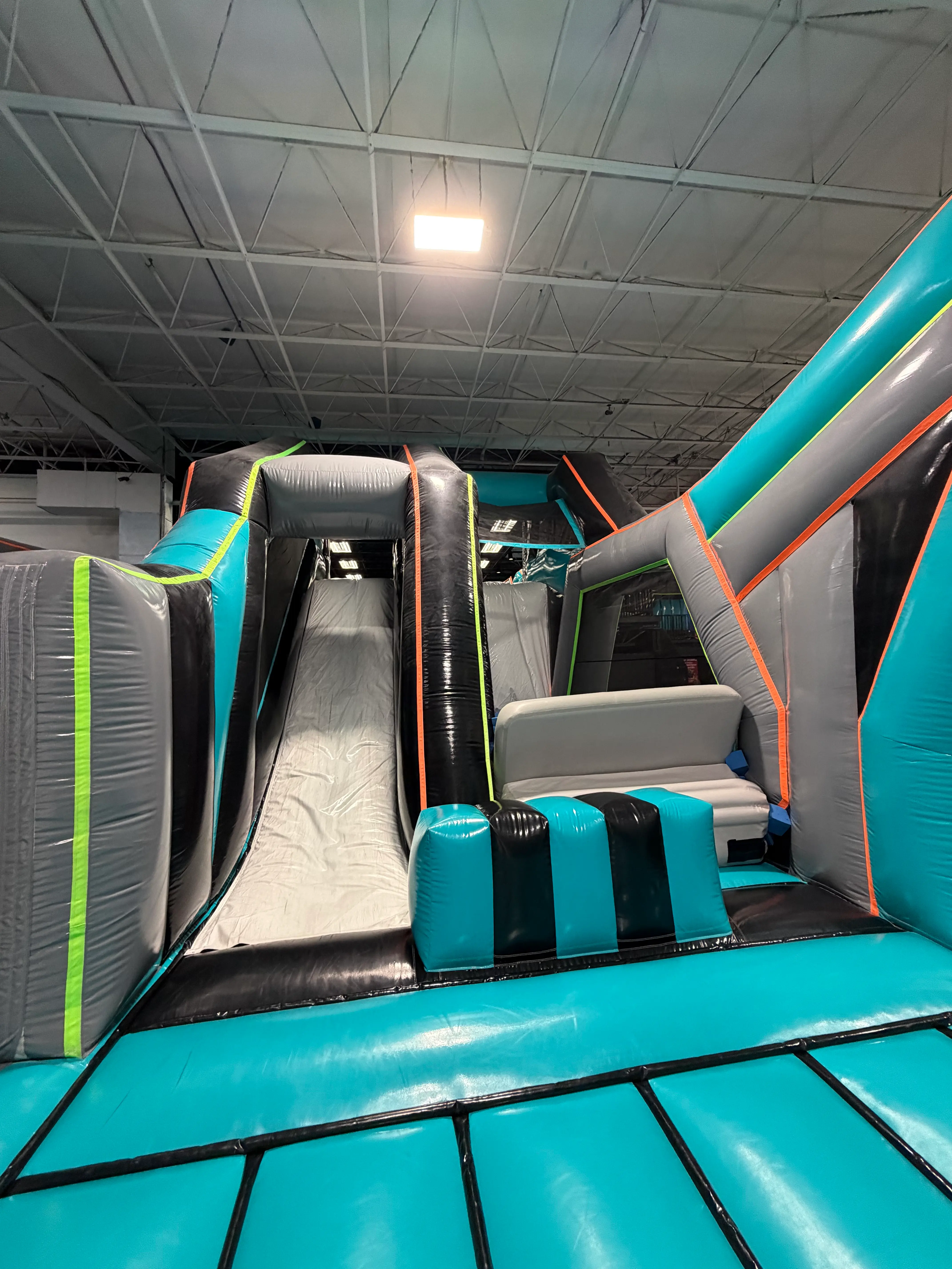 Bounce Universe Inflatapark
